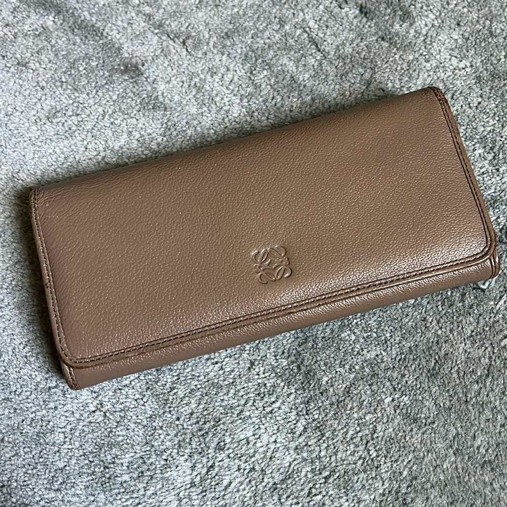 LOEWE Mauve Leather Long Wallet Gold Lock Authentic Like New